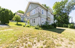 17 Hunnewell Rd, Worcester, MA 01606