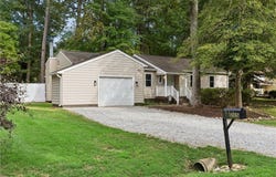 205 Wharf Row, Yorktown, VA 23692