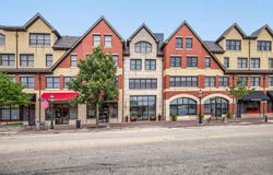 10 E Burlington Street, Riverside, IL 60546