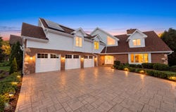 154 Saddle Brook Drive, Oak Brook, IL 60523