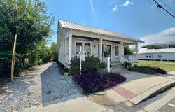 136 Main Street, Bay Saint Louis, MS 39520