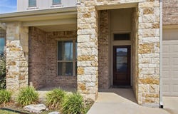 521 Seabiscuit Dr, Jarrell, TX 76537