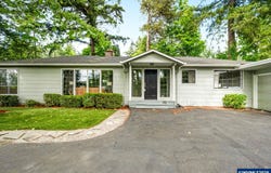 10165 SW Walker Rd, Beaverton, OR 97005