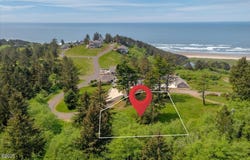 76 Megans View Point, Pacific City, OR 97135