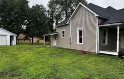 409 Shivel Avenue, Gower, MO 64454