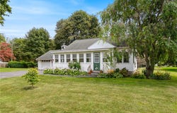 4312 Ridge Road, Williamson, NY 14589