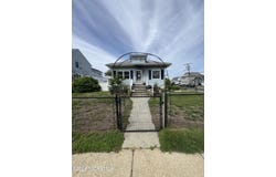 225 Carr Avenue, Keansburg, NJ 07734
