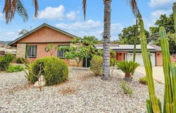 13905 Rex, Sylmar, CA 91342