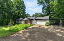 1811 Foxboro Rd, La Grange, KY 40031