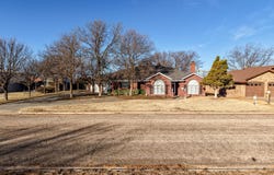 206 Collins Avenue, Sundown, TX 79372