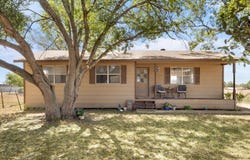 411 Willmann Rd, Seguin, TX 78155