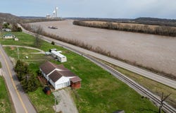 234 Honeysuckle Dr, Cheshire, OH 45620