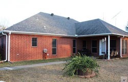 301 San Janinto St, Maud, TX 75567