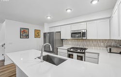 16775 CHULA VISTA Ave, Sandy, OR 97055