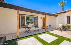 8112 N 10TH Place, Phoenix, AZ 85020