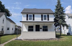 211 Cleveland Street, Mishawaka, IN 46544