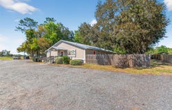 951 E HATHAWAY Avenue, BRONSON, FL 32621