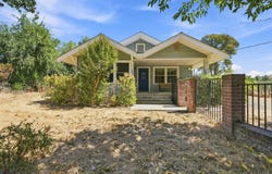 30764 Ave 176, Springville, CA 93265