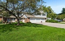 45 Willow Circle, Cary, IL 60013