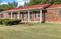 204 Lark Lane, Harrison, AR 72601