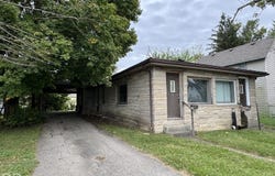 2802 S Hackley, Muncie, IN 47302