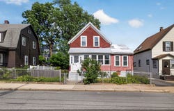 95 Marshall St, Winthrop, MA 02152