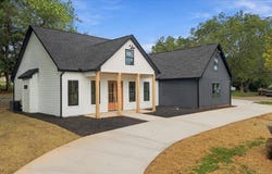 201 Maple Street, Lyman, SC 29365-1517