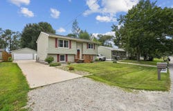 1312 Roosevelt Street, Waterloo, IA 50707