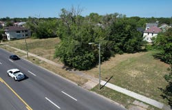 1986 W Davison Street, Detroit, MI 48238