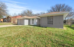 1109 Neptune Drive, Cedar Hill, TX 75104