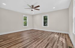 30475 CENTER AVE, KELLER, VA 23401