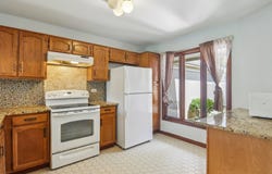 373 GOSHAWK Lane, Deerfield, IL 60015