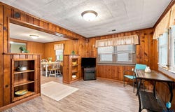 1502 E 12th St, Sioux Falls, SD 57103