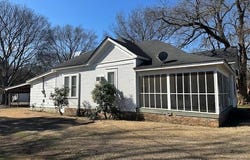 91 Whitfield St, Artesia, MS 39736