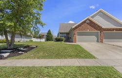 1710 Timber Wolf Lane, Mahomet, IL 61853