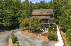 3416 Brook Stone Way, Pigeon Forge, TN 37863
