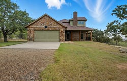 735 Gresham Lane, Jacksboro, TX 76458