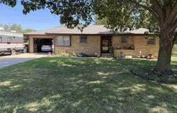 516 Welton St, Pratt, KS 67124