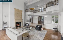 10 Serenity Ln, Alamo, CA 94507