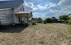 203 W Cherry St, Lometa, TX 76853