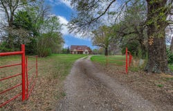 811 Rs County Road 4250, Point, TX 75472