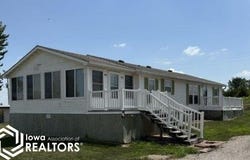 88 Arrowhead RD, Melrose, IA 52569-0000