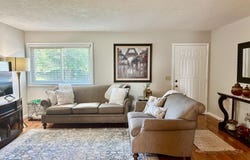 27 Crows Nest Lane, Danbury, CT 06810