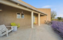 21 Turquoise Lane, El Prado, NM 87529