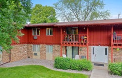 3182 JUSTIN Court, APPLETON, WI 54914