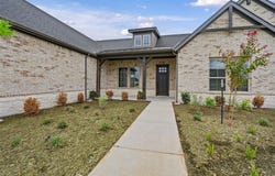 12409 Hornfels Drive, Krum, TX 76249
