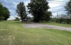 1522 N 3rd Street, Ozark, AR 72949