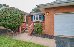 944 Larkridge Avenue, Youngstown, OH 44512