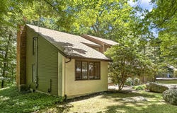320 Summer Hill Road, Madison, CT 06443