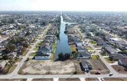 2809 SW 7th Place, Cape Coral, FL 33914